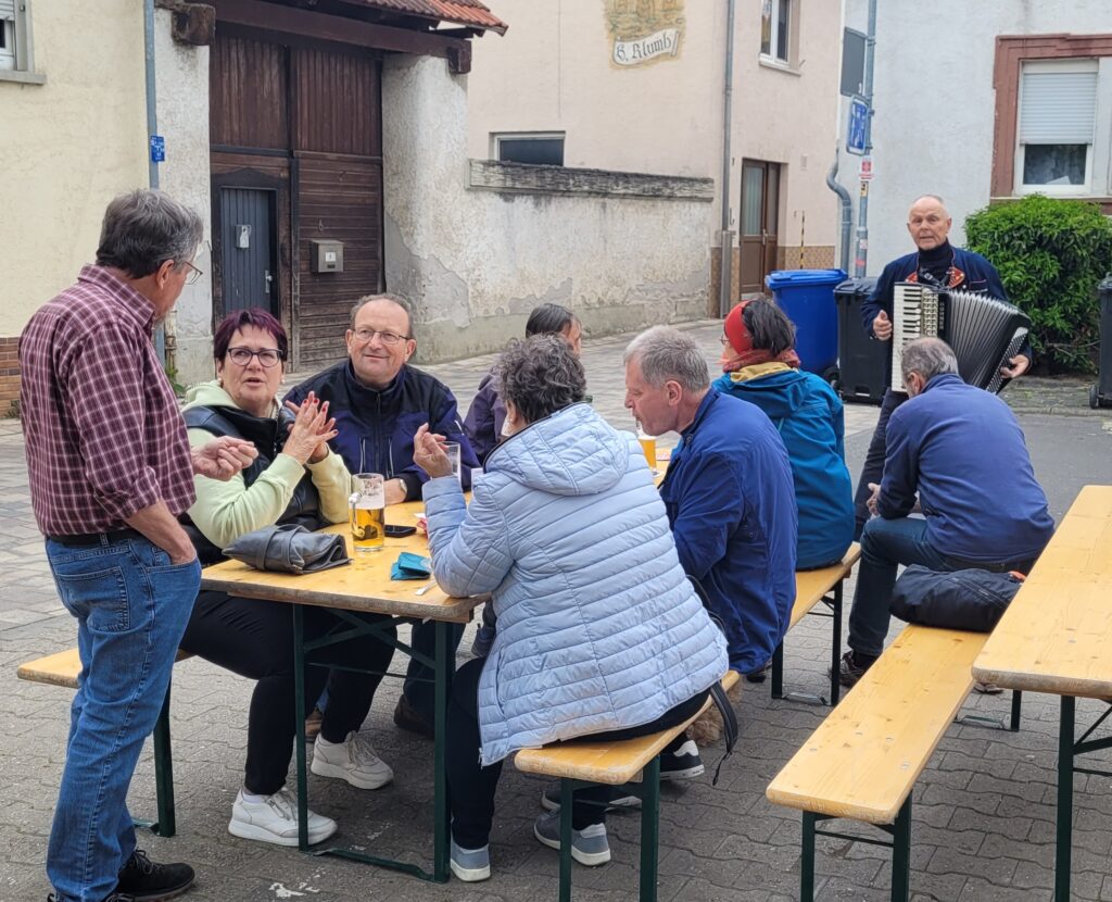 Dämmerschoppen auf dem Kegelplatz mit Jan Kocurek